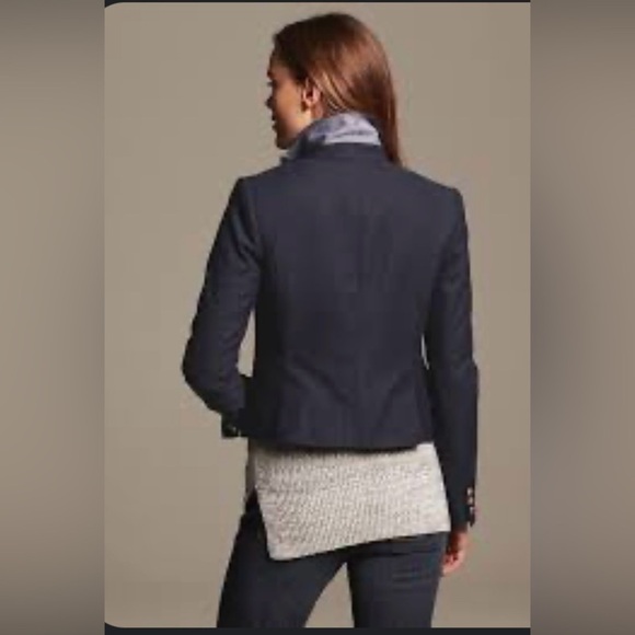 Banana Republic Navy Cutaway Blazer. Size 00 Petite. - Picture 2 of 8